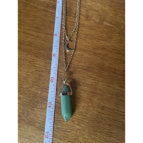 Natural Quartz Chakra Green Crystal Healing Gemstone Moon Pendant Necklace - Picture 7 of 7